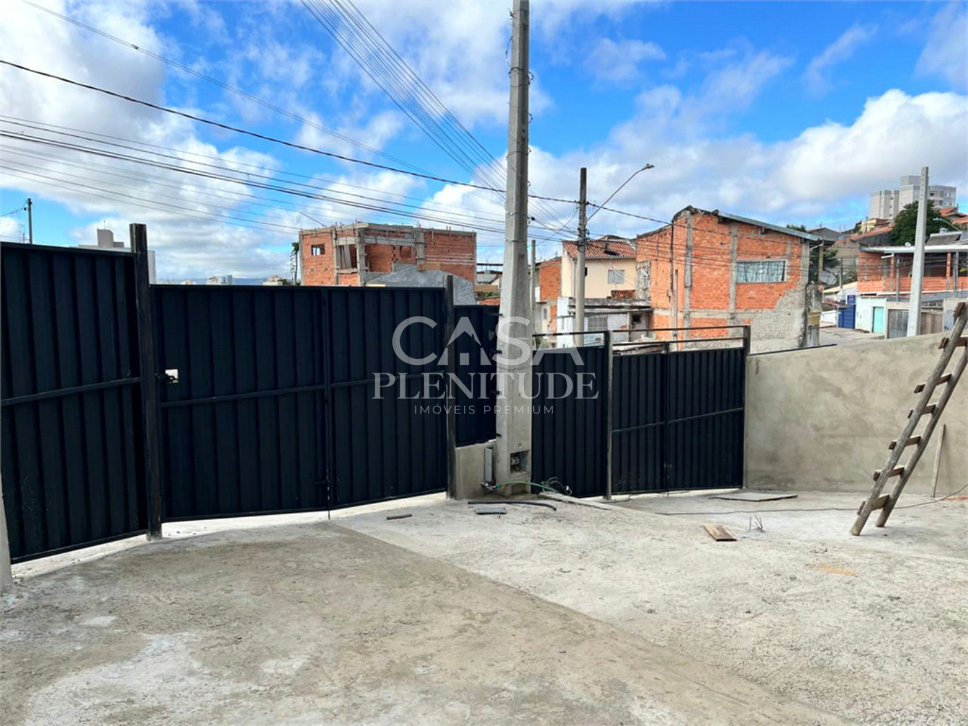 Sobrado à venda com 2 quartos em Vila Barão, Sorocaba, SP