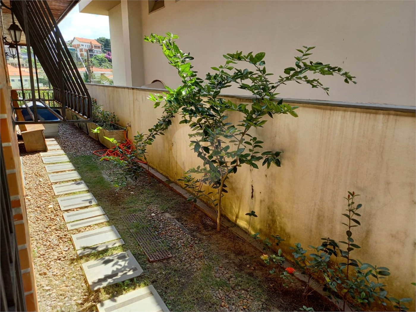 Casa à venda com 5 quartos, sendo 4 suítes, em Jardim São Bento, São Paulo, SP