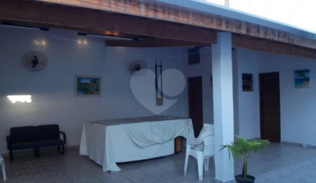 Casa Térrea à venda com 3 quartos, sendo 1 suíte,  em Loteamento Bosque dos Guanandis, Caraguatatuba, SP