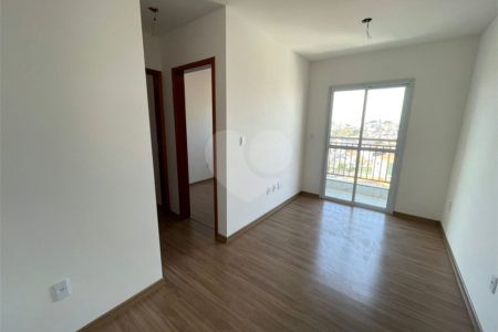 Apartamento à venda com 2 quartos, sendo 1 suíte,  em Parada Inglesa, São Paulo, SP