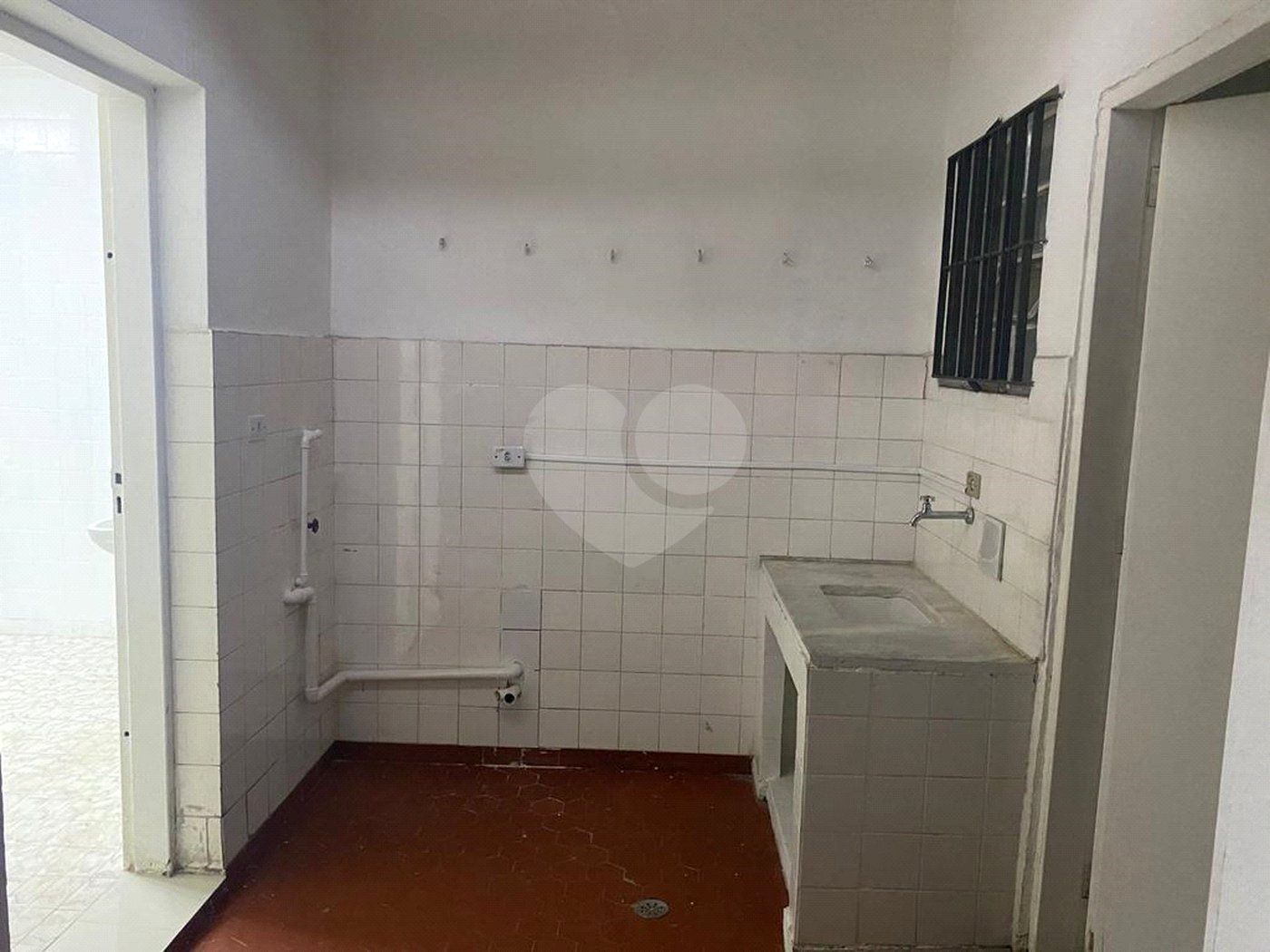 Sobrado à venda com 5 quartos, sendo 1 suíte, em Nova Piraju, São Paulo, SP