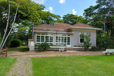 Casa à venda com 3 quartos, sendo 2 suítes, no condomínio Vinhas da Vista Alegre - Lado Café, Vinhedo - SP