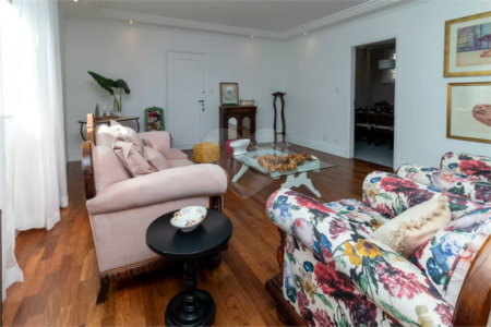 Apartamento para alugar com 4 quartos, sendo 1 suíte, em Perdizes, São Paulo, SP