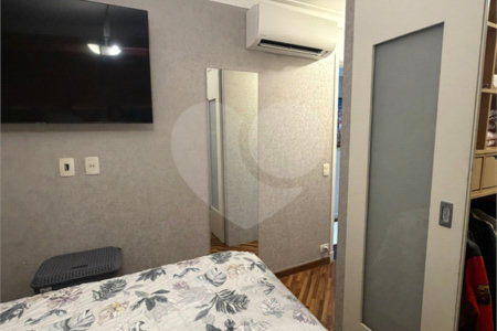 Apartamento à venda com 3 quartos, sendo 1 suíte,  em Vila Regente Feijó, São Paulo, SP