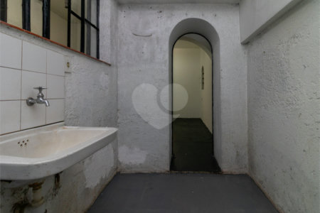 Casa Térrea à venda com 1 quarto em Pinheiros, São Paulo, SP