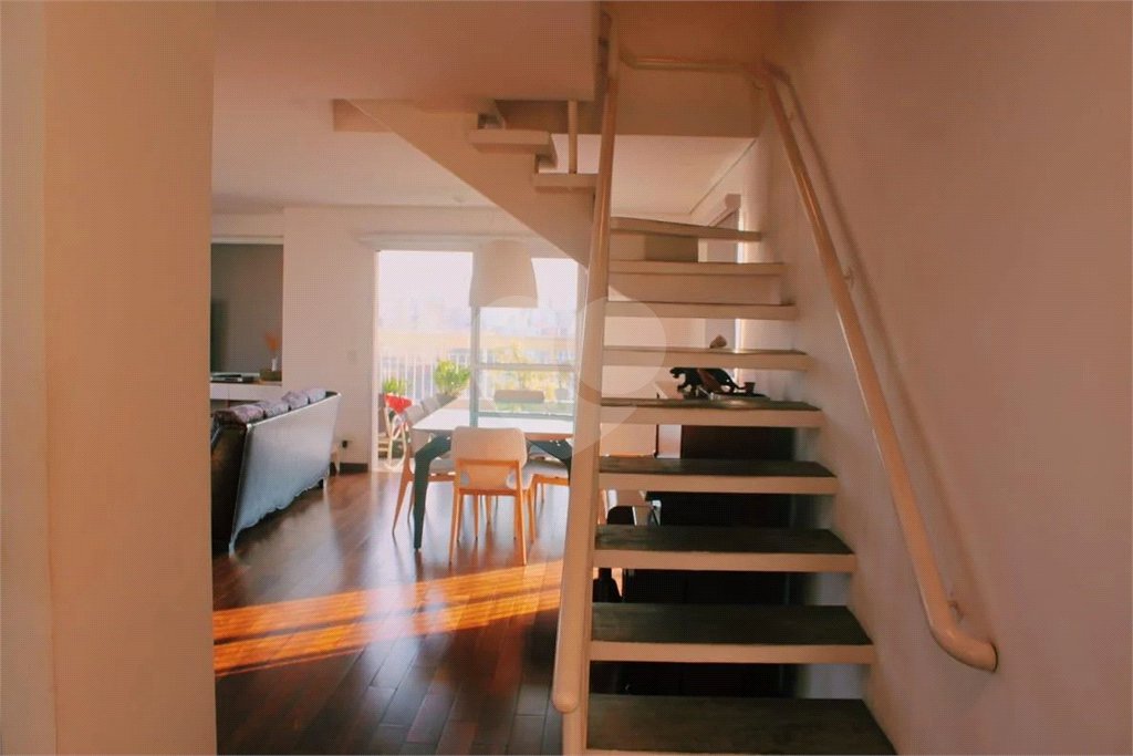 Duplex à venda com 3 quartos, sendo 2 suítes,  em Vila Santo Estéfano, São Paulo, SP