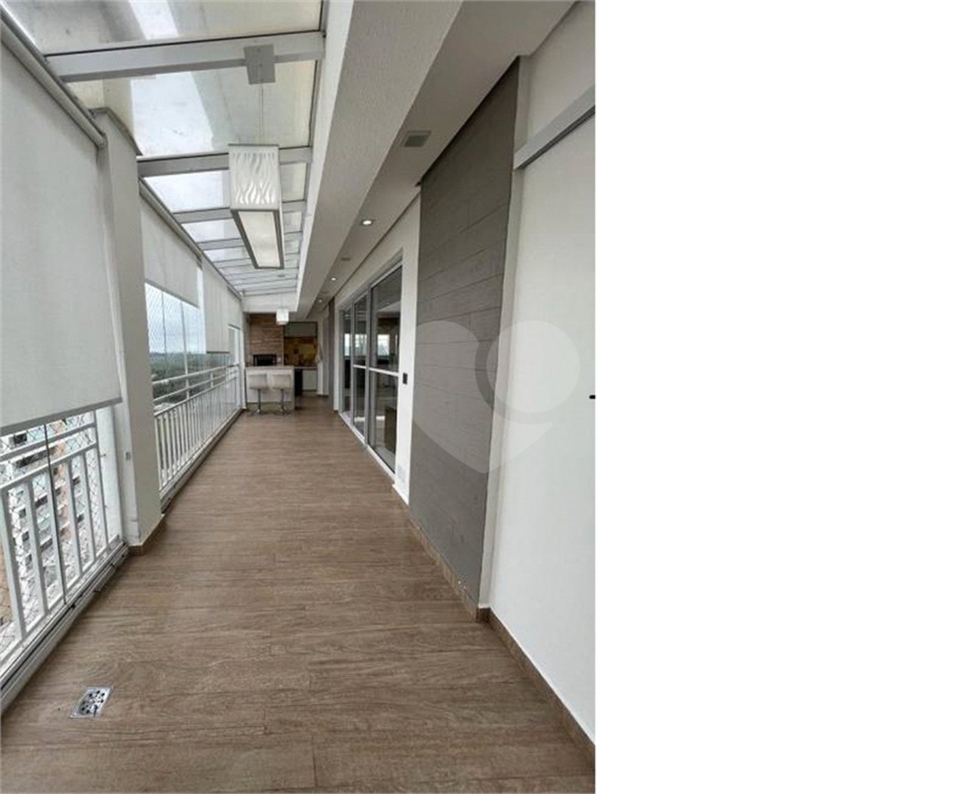 Apartamento à venda com 4 quartos, sendo 3 suítes,  em Vila Oliveira, Mogi das Cruzes, SP