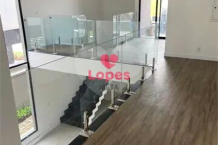 Casa à venda com 4 quartos, sendo 3 suítes, no condomínio Alphaville 2, São José dos Campos - SP