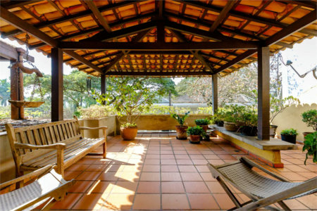 Casa à venda com 4 quartos, sendo 2 suítes, em Jardim Everest, São Paulo, SP