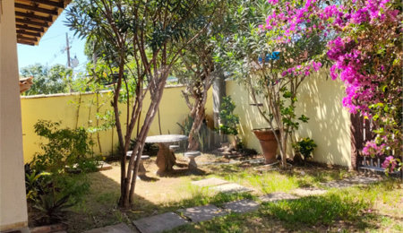 Casa em condomínio à venda com 4 quartos, sendo 1 suíte,  em Praia Rasa, Armação dos Búzios, RJ