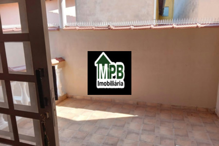 Sobrado à venda com 2 quartos, sendo 1 suíte, em Jardim Altos Do Itavuvu, Sorocaba, SP