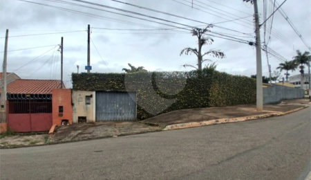 Casa à venda com 2 suítes em Vila Progresso, Itapetininga, SP