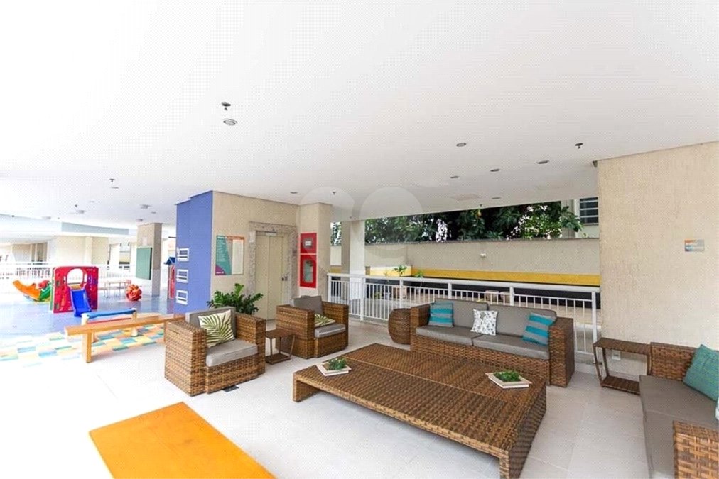 Apartamento à venda com 2 quartos, sendo 1 suíte, em Praça da Bandeira, Rio de Janeiro, RJ