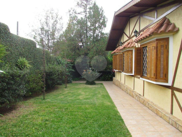 Casa Térrea à venda com 3 quartos, sendo 1 suíte,  em Horto Florestal, São Paulo, SP