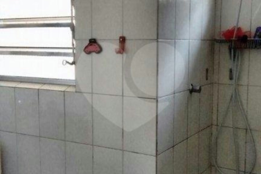 Casa à venda com 2 quartos, sendo 1 suíte, em Solemar, Praia Grande, SP