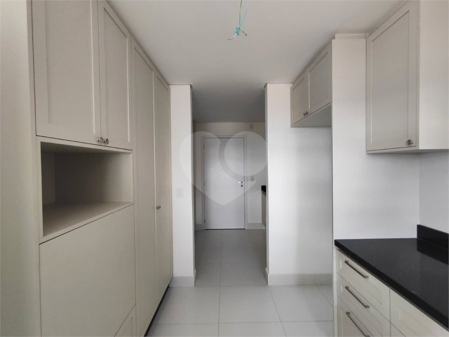 Apartamento à venda com 3 suítes em Vila Castelo Branco, Indaiatuba, SP