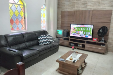 Sobrado 3 quartos 157 m² Vila Lavínia - Mogi das Cruzes SP