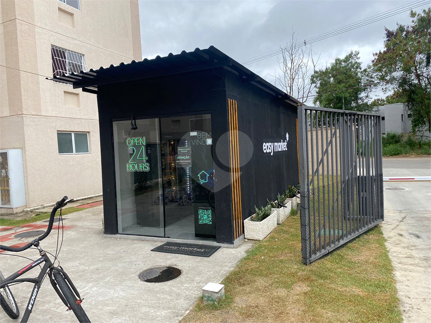 Apartamento à venda com 2 quartos em Santíssimo, Rio de Janeiro, RJ