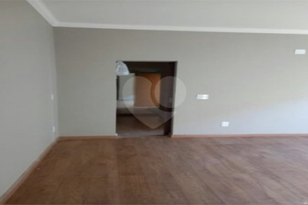 Casa à venda com 4 quartos, sendo 2 suítes, em Jardim Antártica, Ribeirão Preto, SP