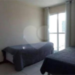 Cobertura à venda com 4 quartos, sendo 2 suítes,  em Algodoal, Cabo Frio, RJ