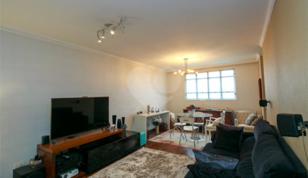Apartamento à venda com 4 quartos, sendo 1 suíte,  em Chácara Santo Antônio (zona Sul), São Paulo, SP