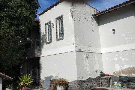Casa à venda com 5 quartos, sendo 3 suítes, no condomínio Vilarejo, Rio de Janeiro - RJ