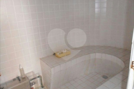 Cobertura à venda com 4 suítes em Vila Suzana, São Paulo, SP