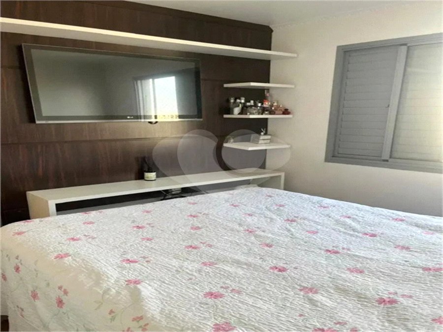 Apartamento à venda com 3 quartos, sendo 1 suíte,  em Parque Imperial, São Paulo, SP