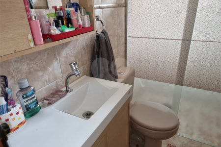 Sobrado à venda com 3 quartos, sendo 1 suíte,  em Jardim Campo Limpo, São Paulo, SP