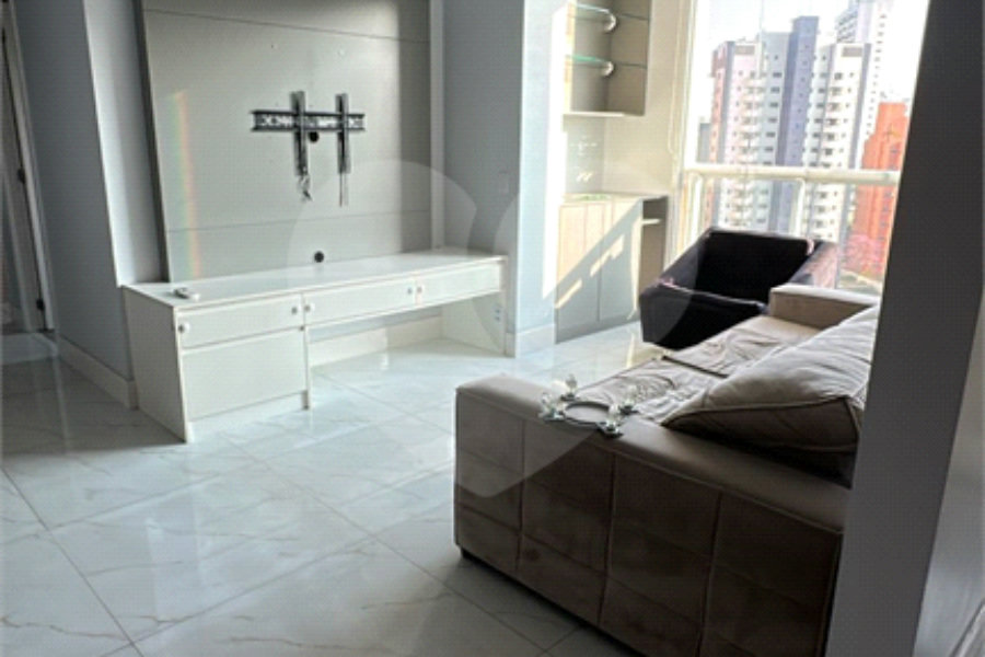 Apartamento para alugar com 3 quartos, sendo 1 suíte,  em Morumbi, São Paulo, SP