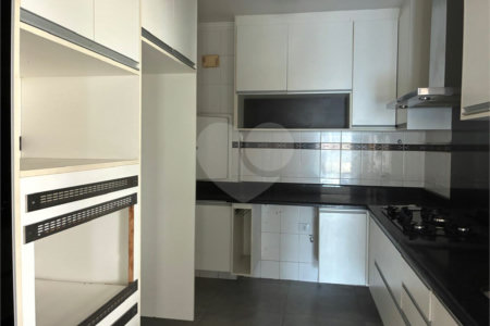 Apartamento à venda com 3 suítes em Vila Galvão, Guarulhos, SP