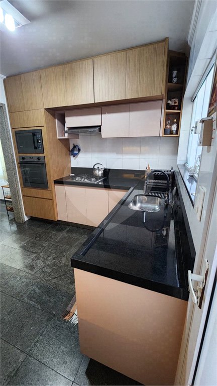 Sobrado à venda com 3 quartos, sendo 1 suíte, em Jardim Nossa Senhora do Carmo, São Paulo, SP