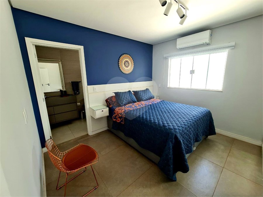 Casa à venda com 5 quartos, sendo 2 suítes, em Jardim das Roseiras, Araraquara, SP