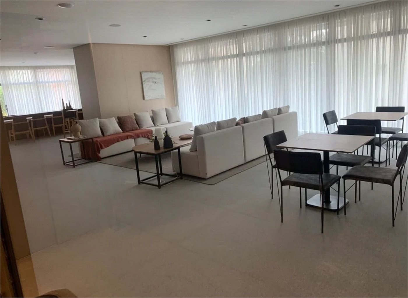 Apartamento à venda com 4 quartos, sendo 2 suítes, em Brooklin Paulista, São Paulo, SP