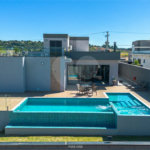 Casa à venda com 4 suítes no condomínio Residencial dos Lagos, Itupeva - SP