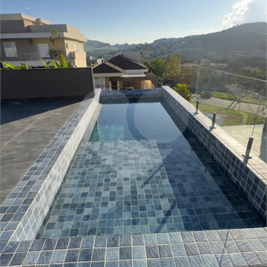 Casa à venda com 3 suítes no condomínio Vale das Águas, Bragança Paulista - SP