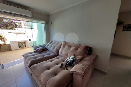 Casa à venda com 3 quartos, sendo 1 suíte,  no condomínio Vila dos Pinheiros, Sorocaba - SP