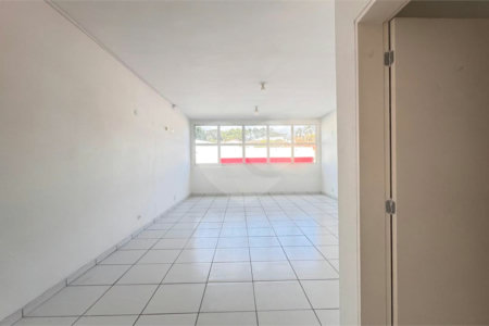 Prédio para alugar no Centro, Poá, SP