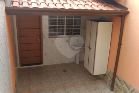Casa à venda ou para alugar com 2 quartos, sendo 1 suíte, em Jardim do Lago, Atibaia, SP