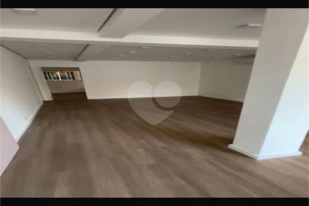 Casa para alugar com 5 quartos, sendo 2 suítes, em Vila Olímpia, São Paulo, SP