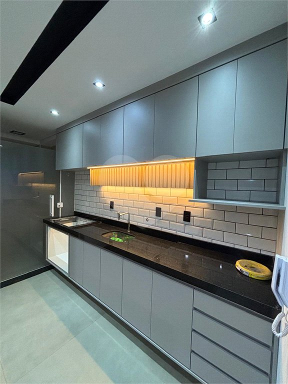 Apartamento à venda com 2 quartos, sendo 1 suíte,  em Vila Hortência, Sorocaba, SP