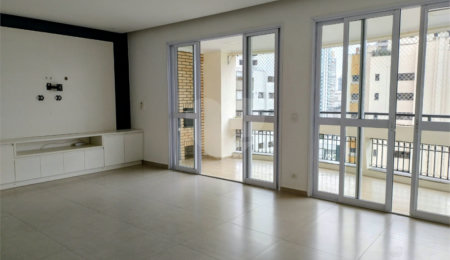 Apartamento à venda ou para alugar com 3 suítes em Indianópolis, São Paulo, SP