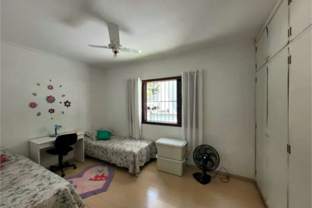 Sobrado à venda com 6 quartos, sendo 2 suítes, em Vila Romana, São Paulo, SP