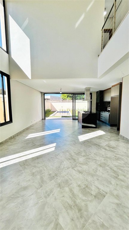 Casa à venda com 4 quartos, sendo 3 suítes,  no condomínio Residencial Jardim Villa Verona, Sorocaba - SP