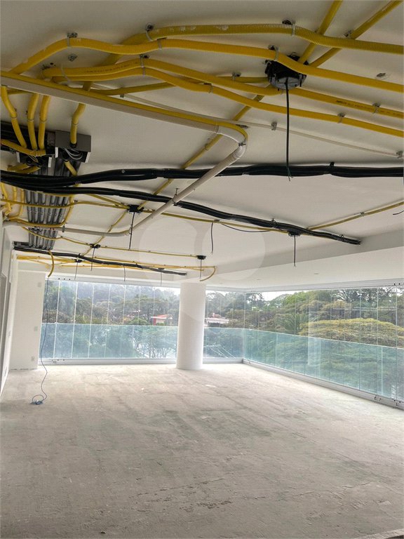Apartamento à venda com 3 suítes em Moema, São Paulo, SP