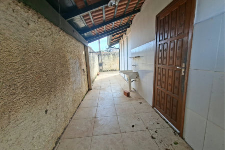 Casa à venda com 2 quartos no Centro, Alambari, SP