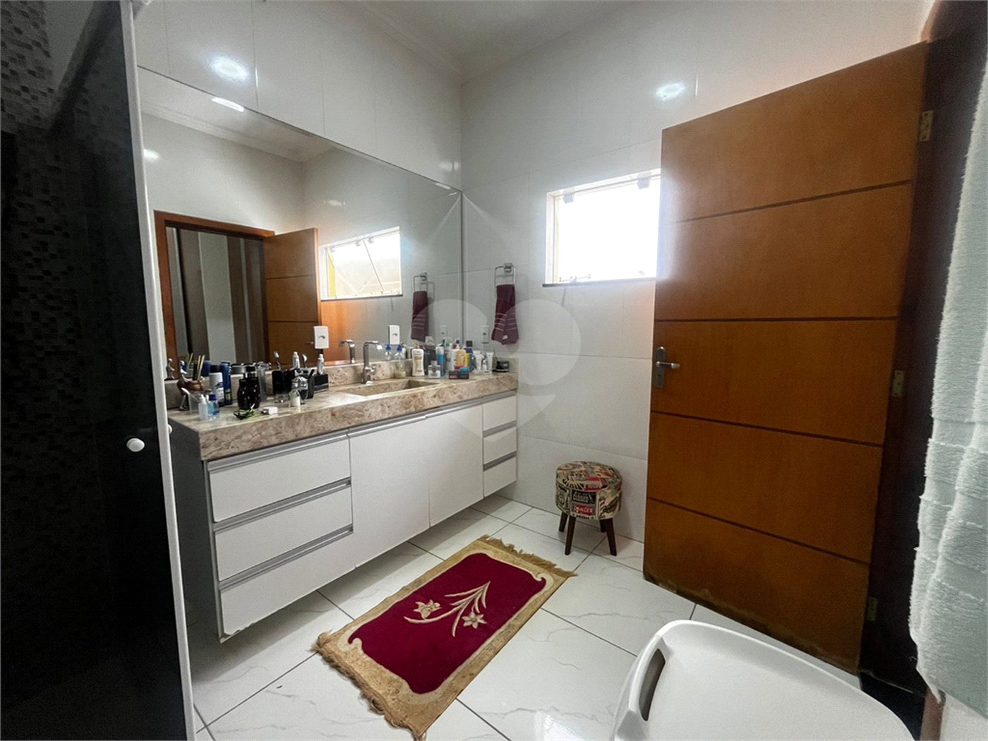 Casa à venda com 4 quartos, sendo 2 suítes, em Vila Nastri, Itapetininga, SP
