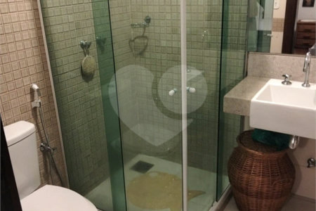 Casa em condomínio à venda com 3 quartos, sendo 2 suítes, em Portinho, Cabo Frio, RJ