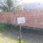 Terreno à venda em condomínio residencial no Serramar – Rio das Ostras, a 5 minutos da praia
