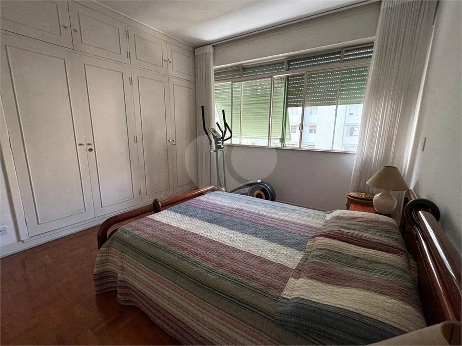 Apartamento Amplo e Mobiliado, 3 Dormitórios, 2 Vagas, Próximo à Paulista
